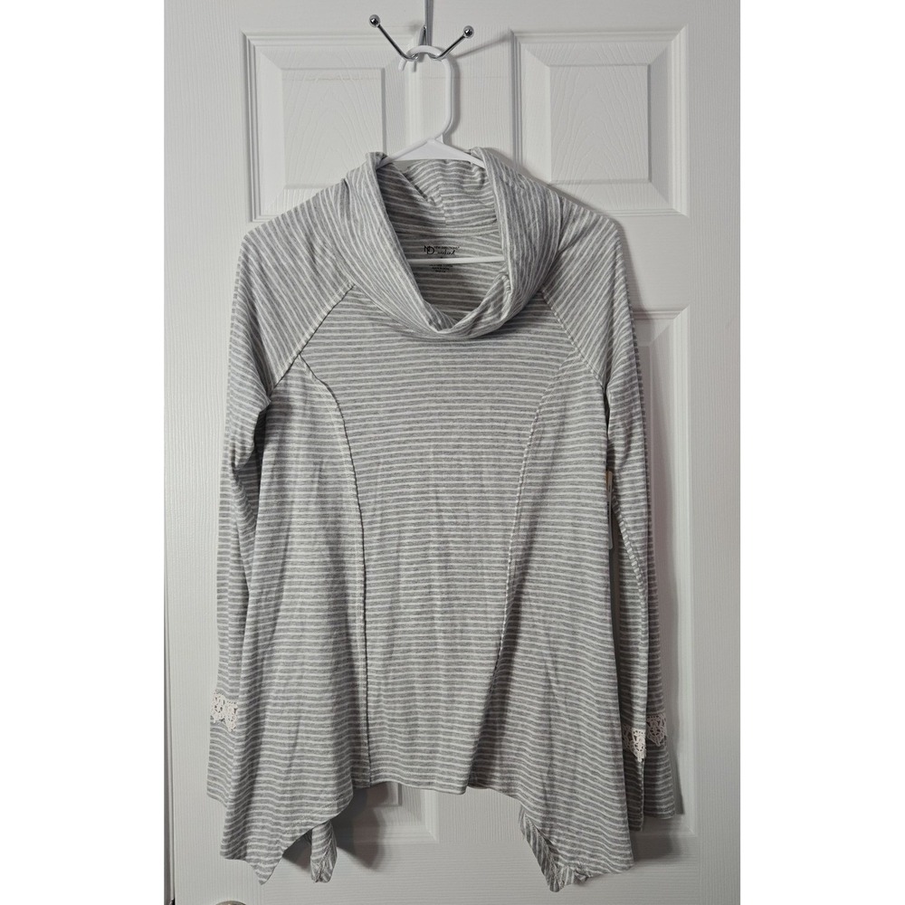 New Directions Womans‎ NWT Long Sleeve Blouse Size Small.